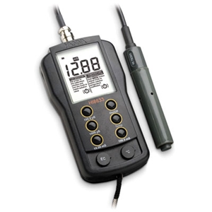HI 8733N : Conductivity meter with HI 76302W probe, new casing 