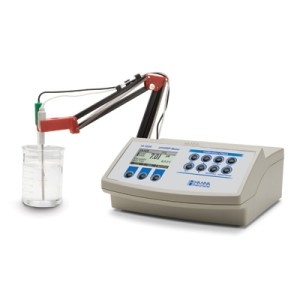 HI 3220 pH Meter : Hanna Instruments pH / ORP Cal Check Bench Meter