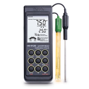 HI 9126 : Sensor Check portable pH/mV/°C waterproof meter and carrying case